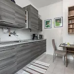 Guesthost - Gama Functional Flat La Spezia