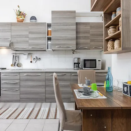 Апартаменты Guesthost - Gama Functional Flat