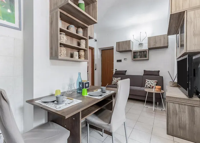 Guesthost - Gama Functional Flat Апартаменты